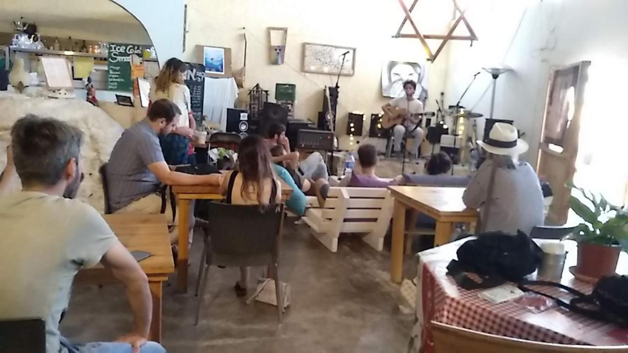 Spice Quarter Inn ميتزبي رامون المظهر الخارجي الصورة